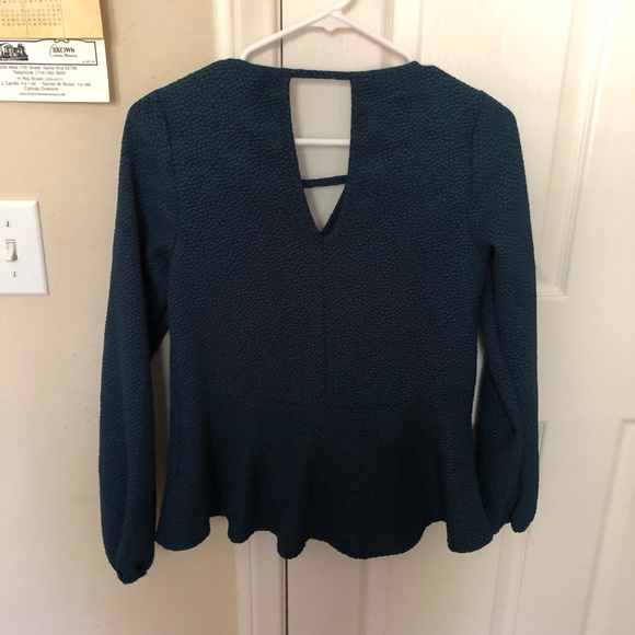XHILIRATION NAVY BLUE TEXTURED LONG SLEEVE TOP - Picture 3 of 5